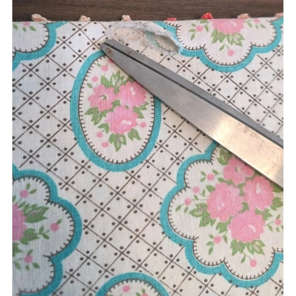 VTG Tablecloth Table Topper Square Card Table Green Pink Crochet Cottage 33